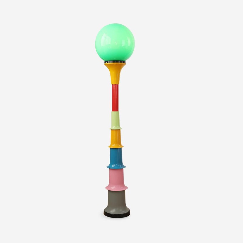 Grande Floor Lamp