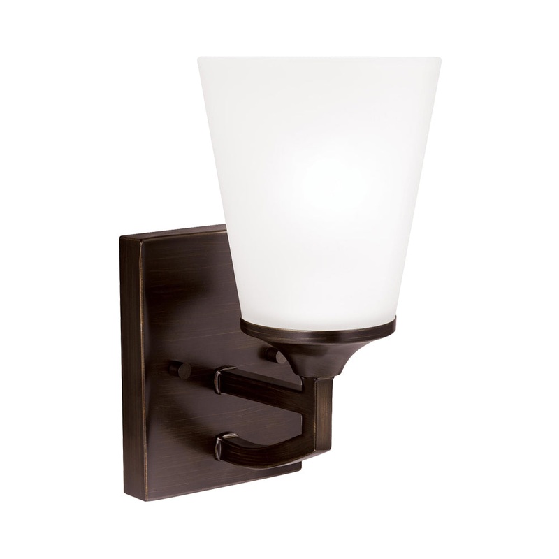 Hanford Bath Wall Light