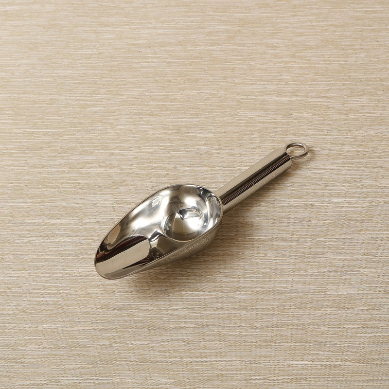 Stainless steel scoop