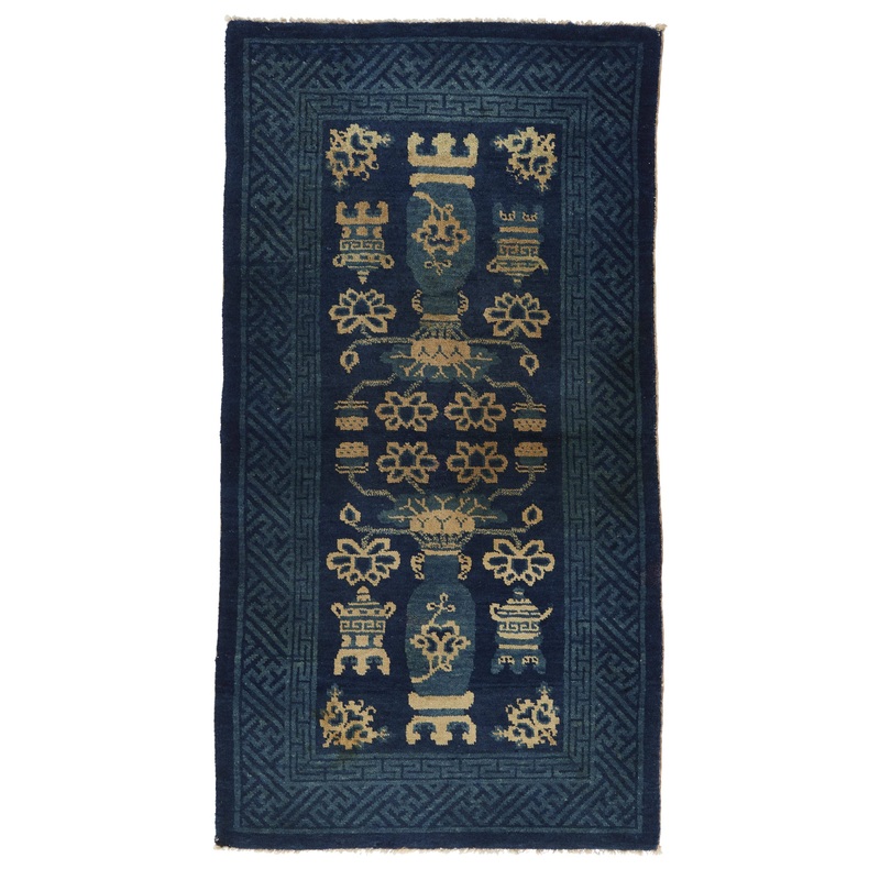 ANTIQUE CHINESE PAO TAO DO, BLUE-GREEN/BEIGE 2’3” x 4’3”