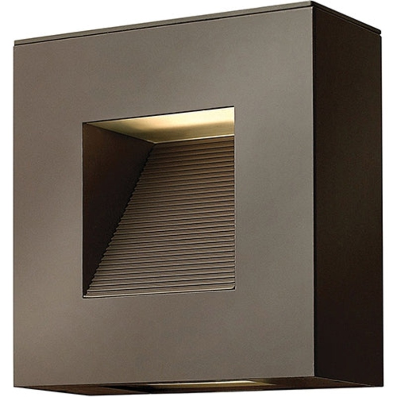 Hinkley 1647 Luna 2-lt 9″ LED Outdoor Wall Sconce