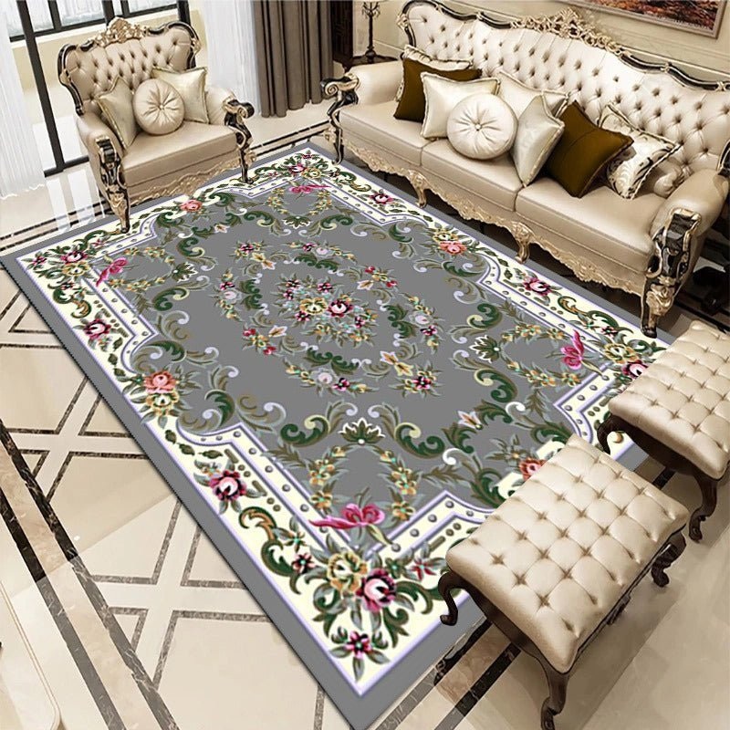 Traditional Living Room Rug