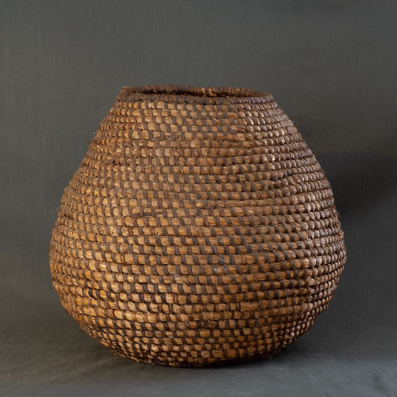Vintage Round Rye Basket