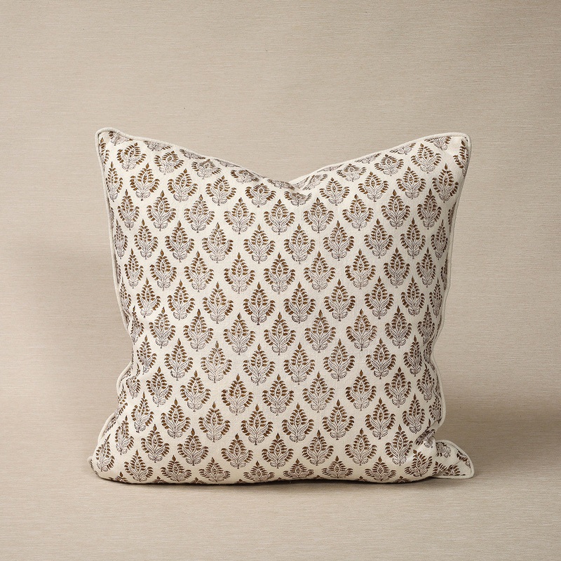 Iris cannon 22″ square cushion