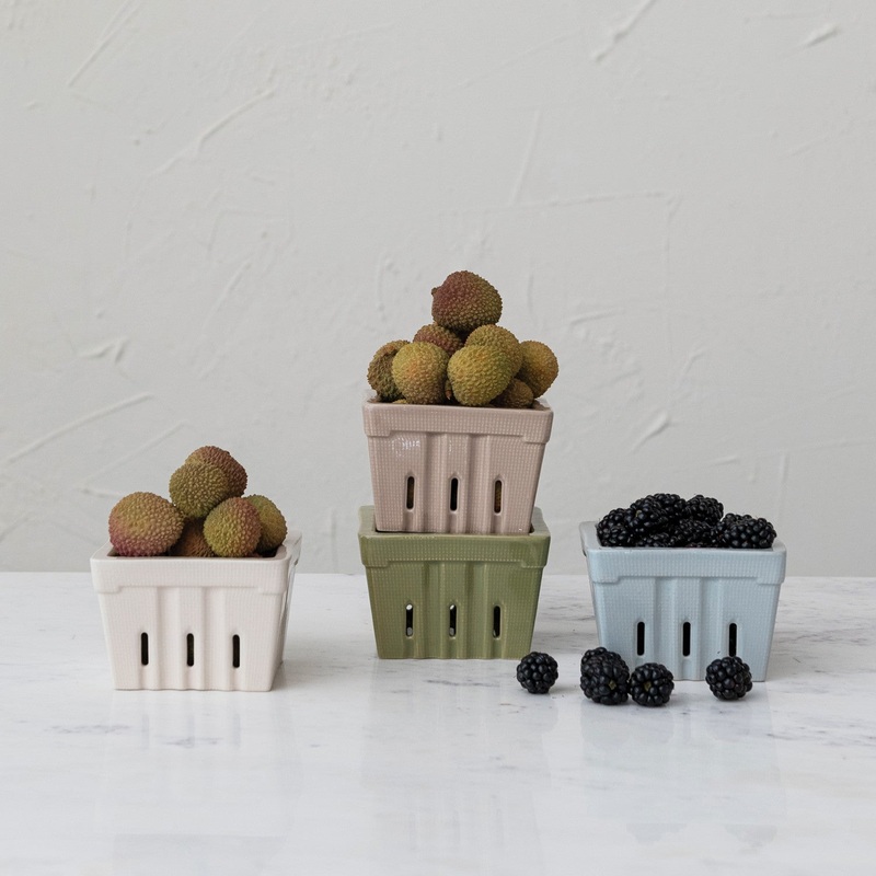Textured Stoneware Berry Basket – 4 Colors
