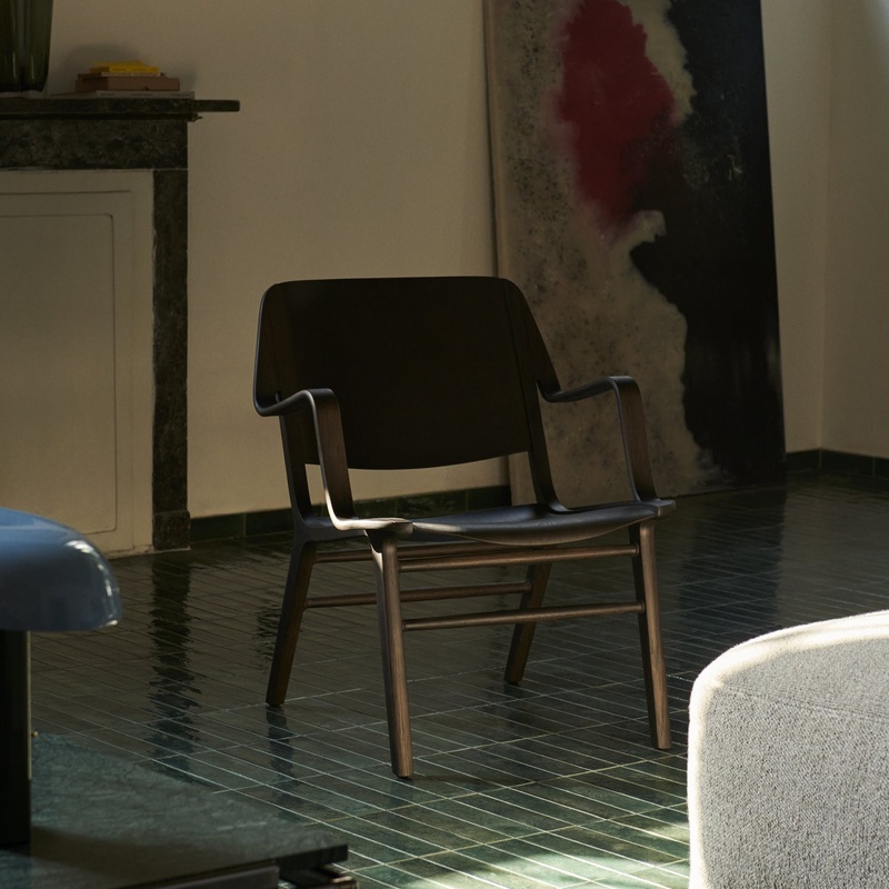 &Tradition AX HM11 Lounge Chair
