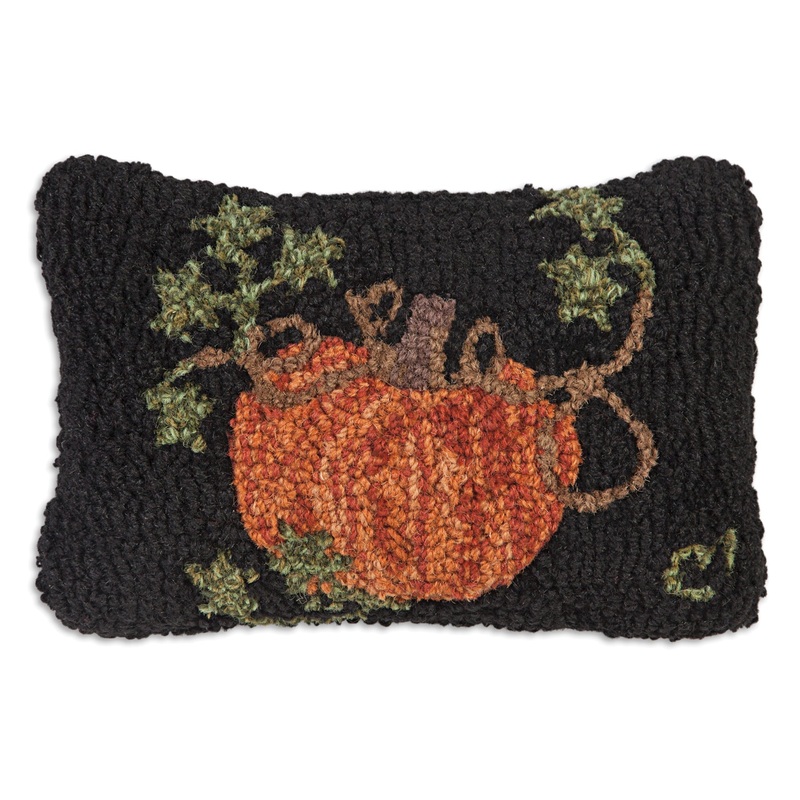 Pumpkin On Black – 8″ x 12″