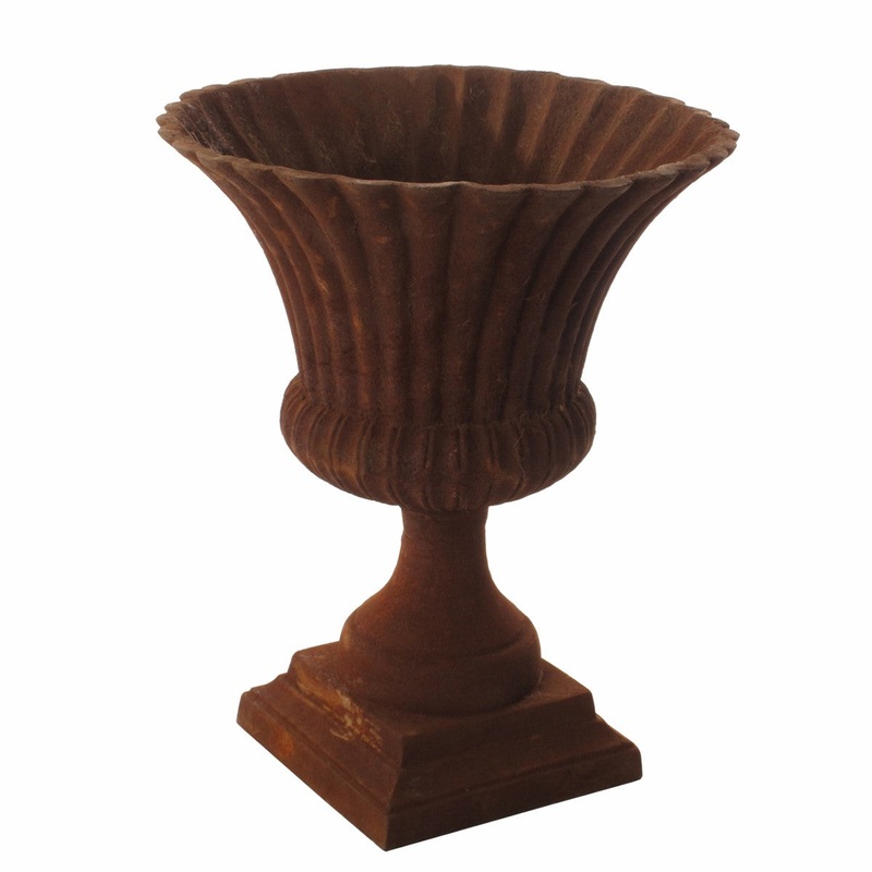 Ribbed Urn, Rust – Large