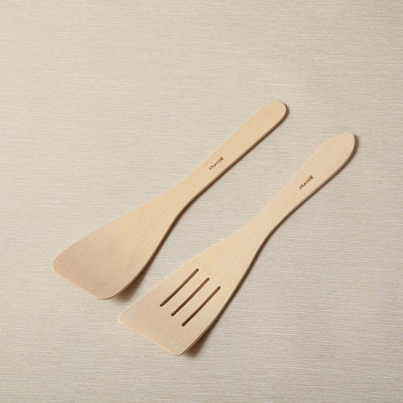 Beechwood 12″ Curved Slotted Spatula with Beveled Edge
