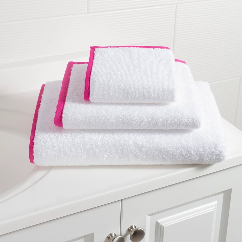 Signature Banded Towel | White/Fuchsia