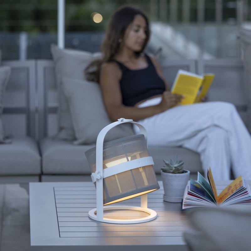 Maiori La Lampe Petite Solar Table Lamp