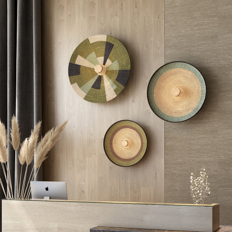 Forestier Parrot Medium Wall Lamp