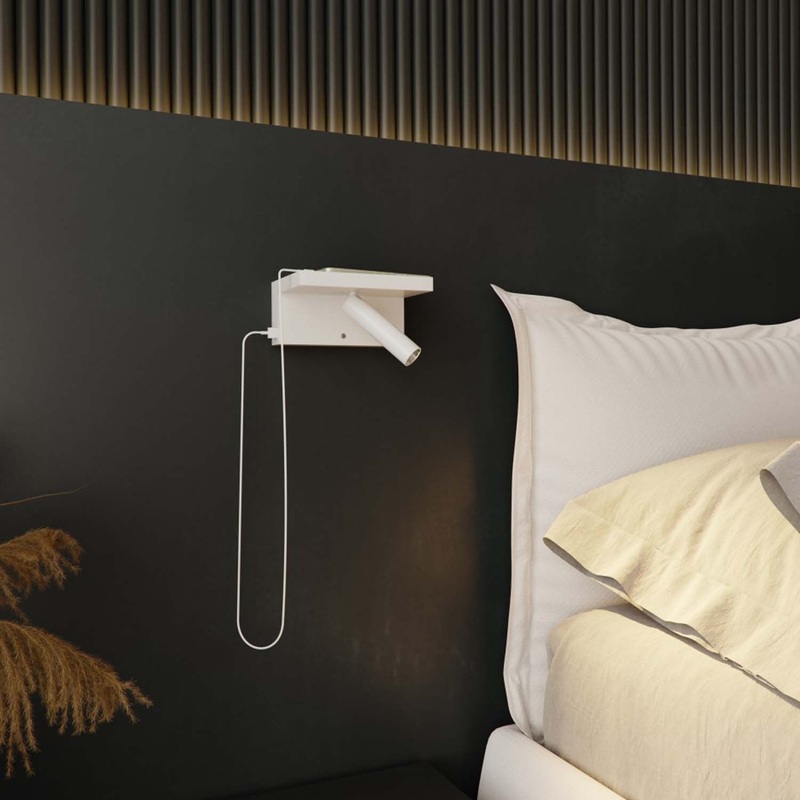 Beneito Faure Beam Reading Light with USB-C