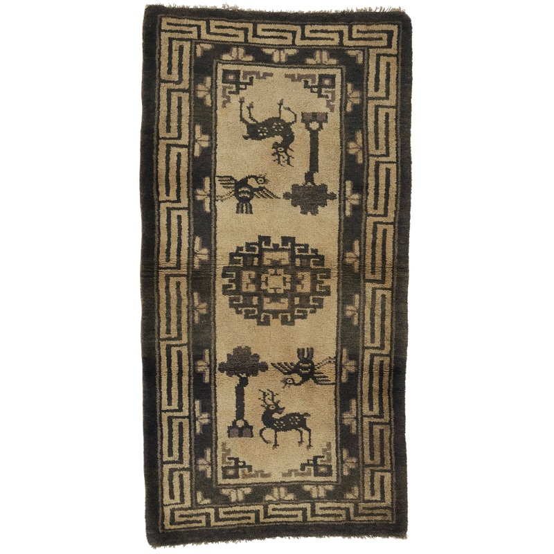 ANTIQUE CHINESE PAO TAO BEIGE-GREY 2′ 8” x 5′ 3”
