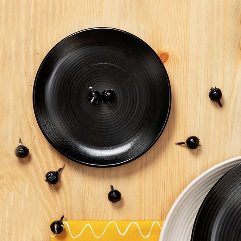 Kuro 7 Inch Quarter Ceramic Plate Black White