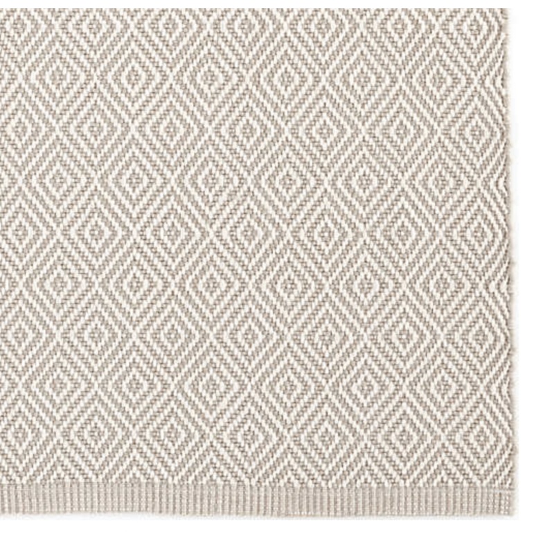 Petite Diamond Indoor/Outdoor Rug- Platinum/Ivory