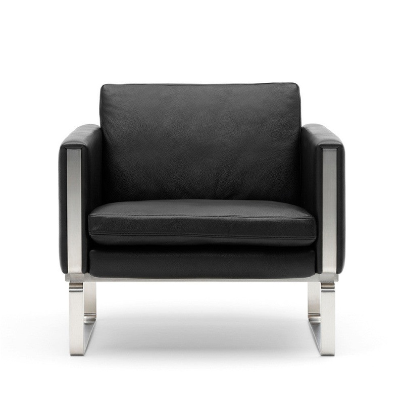Hans Wegner Club Chair CH101